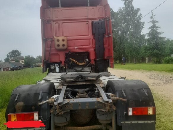 2004 DAF XF 95, красный, 1130760 рублей - вид 5