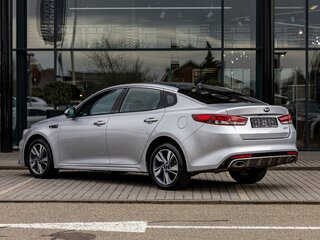 2016 Kia Optima IV, серебристый, 1625000 рублей, вид 4