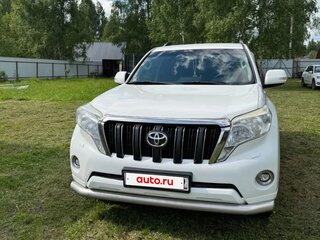 2015 Toyota Land Cruiser Prado 150 Series Рестайлинг 1, белый, 3000000 рублей, вид 3
