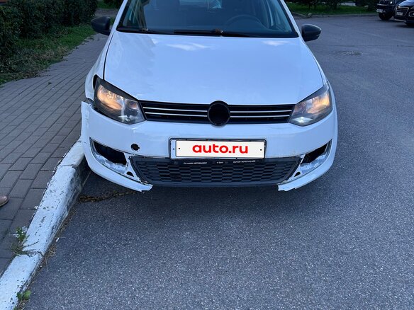 2010 Volkswagen Polo V, белый, 430000 рублей - вид 2