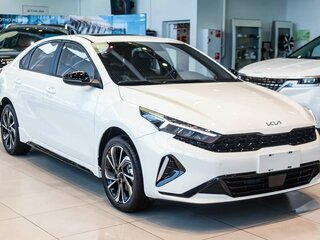 2026 Kia K3 II (China Market) Рестайлинг, белый, 2383714 рублей, вид 3