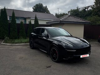 2015 Porsche Cayenne GTS II Рестайлинг (958), чёрный, 3500000 рублей, вид 3