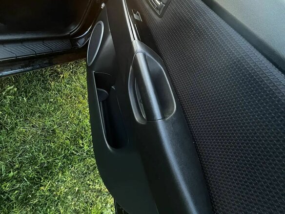 2008 Mazda 3 I (BK) Рестайлинг, чёрный, 550000 рублей - вид 13
