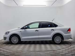 2016 Volkswagen Polo V Рестайлинг, белый, 638000 рублей, вид 2