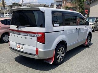 2022 Mitsubishi Delica D:5 I Рестайлинг, белый, 2750000 рублей, вид 5