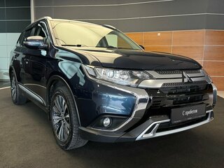 2020 Mitsubishi Outlander III Рестайлинг 3, синий, 2490000 рублей, вид 3