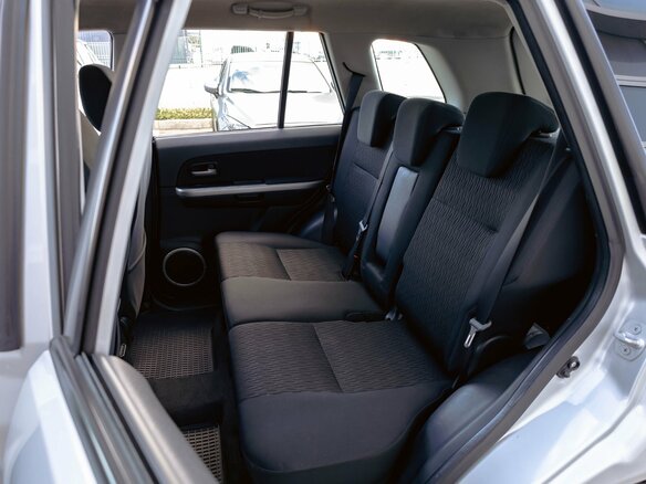 2013 Suzuki Grand Vitara II Рестайлинг 2, серебристый, 1395000 рублей - вид 18