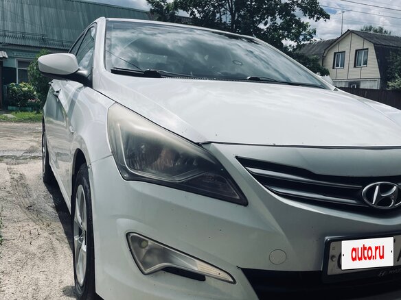 2015 Hyundai Solaris I Рестайлинг, белый, 550000 рублей - вид 9