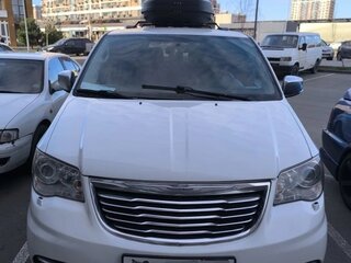 2015 Chrysler Voyager Grand V Рестайлинг, белый, 2050000 рублей, вид 2