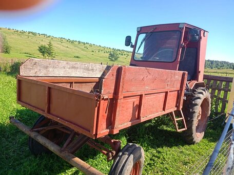 1987 ХТЗ Т-16, красный, 180000 рублей, вид 1