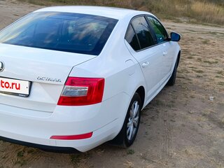 2014 Skoda Octavia III (A7), белый, 1000000 рублей, вид 2