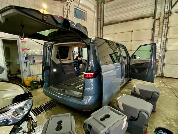 2022 Volkswagen Multivan T7, серый, 5850000 рублей - вид 26