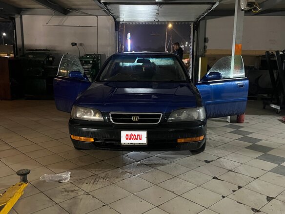 1995 Honda Inspire I Рестайлинг, чёрный, 125000 рублей - вид 1