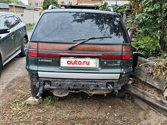 1994 Mitsubishi Space Wagon II, зелёный, 120000 рублей - вид 2