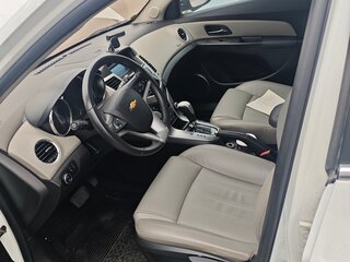 2012 Chevrolet Cruze I, белый, 550000 рублей, вид 4