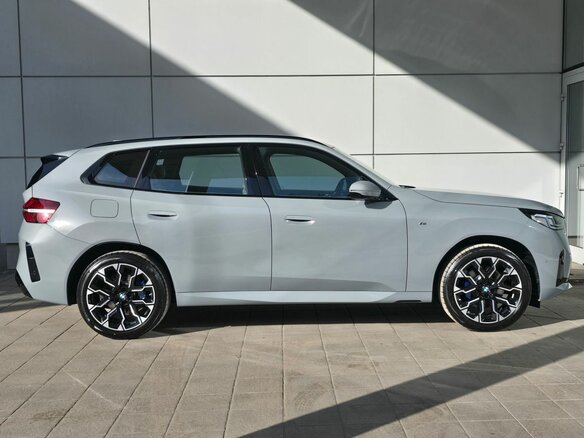 2025 BMW X3 Long 30L xDrive IV (G45/G48), серый, 7590000 рублей - вид 5