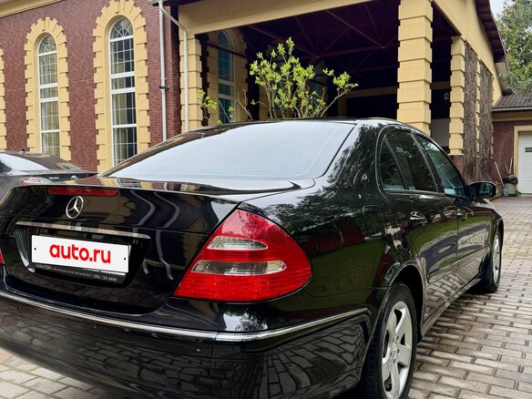 2004 Mercedes-Benz E-Класс 320 III (W211, S211), чёрный, 1400000 рублей - вид 7