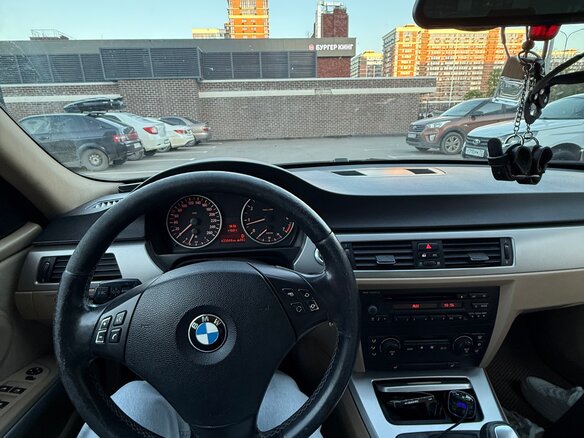 2005 BMW 3 серии 320i V (E90/E91/E92/E93), чёрный, 780000 рублей - вид 5