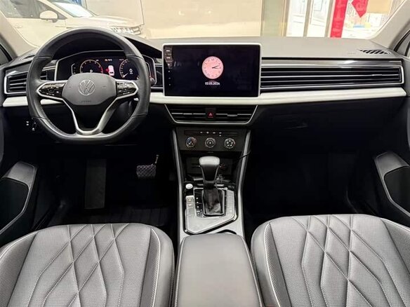 2023 Volkswagen Tiguan II Рестайлинг, белый, 2450000 рублей - вид 12