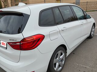 2018 BMW 2 серии Gran Tourer Gran Tourer 218d F46 Рестайлинг, белый, 1980000 рублей, вид 3