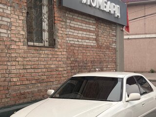 1996 Toyota Cresta V (X100), белый, 450000 рублей, вид 2
