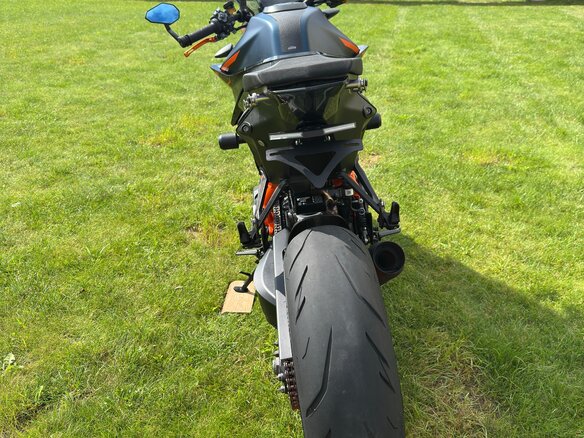 2021 KTM 1290 Super Duke R Evo, оранжевый, 1500000 рублей - вид 6