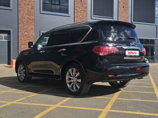2011 Infiniti QX56 II, чёрный, 2490000 рублей, вид 3