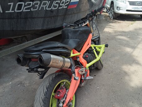 2012 Triumph Street Triple, чёрный, 450000 рублей, вид 2