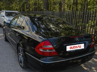 2004 Mercedes-Benz E-Класс 320 III (W211, S211), чёрный, 975000 рублей, вид 4