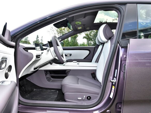 2026 Changan Qiyuan A06 28.39 kWh, серебристый, 2590000 рублей - вид 21