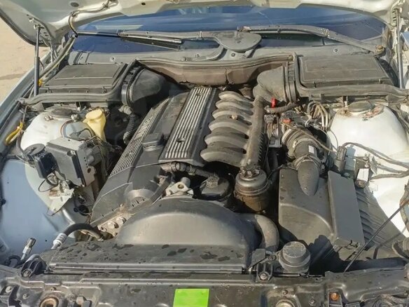 1998 BMW 5 серии 520i IV (E39), серебристый, 550000 рублей - вид 5