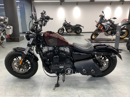 2017 Harley-Davidson Forty-Eight, красный, 1370000 рублей, вид 2