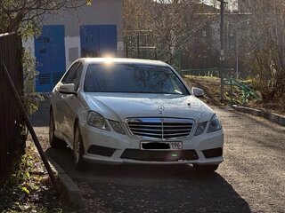 2011 Mercedes-Benz E-Класс 200 7G-Tronic IV (W212, S212, C207), белый, 1100000 рублей, вид 3
