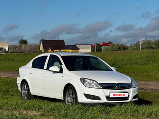 2010 Opel Astra H Рестайлинг, белый, 300000 рублей, вид 1