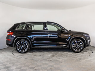 2023 Skoda Kodiaq I Рестайлинг, чёрный, 3899000 рублей, вид 4