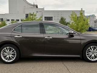 2019 Toyota Camry VIII (XV70), коричневый, 4499000 рублей, вид 5