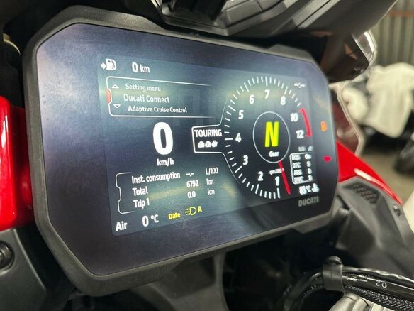2021 Ducati Multistrada V4, красный, 2140000 рублей - вид 36