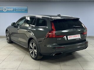 2021 Volvo V60 Cross Country II, серый, 3220000 рублей, вид 5
