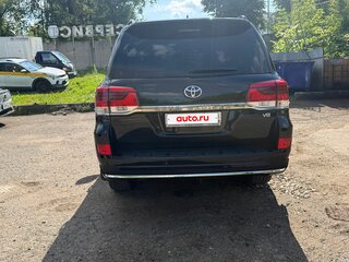 2016 Toyota Land Cruiser 200 Series Рестайлинг 2, чёрный, 4200000 рублей, вид 4