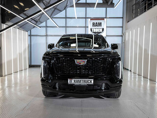 2026 Cadillac Escalade V Рестайлинг, чёрный, 21546914 рублей, вид 3