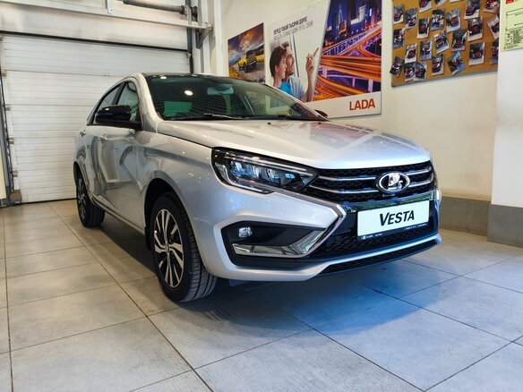 2026 Lada (ВАЗ) Vesta I Рестайлинг (NG), серебристый - вид 3
