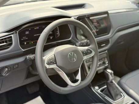 2026 Volkswagen Tharu XR, серебристый, 2290000 рублей, вид 4