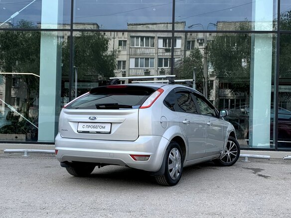 2009 Ford Focus II Рестайлинг, серебристый - вид 4