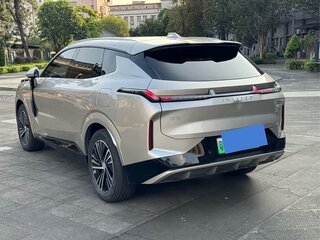 2025 Lynk & Co 08 21.2 kWh I, серебристый, 3554033 рублей, вид 4