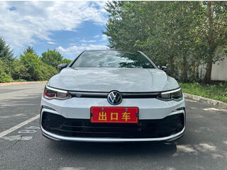 2023 Volkswagen Golf VIII, белый, 1515000 рублей, вид 2