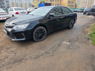2014 Toyota Camry VII (XV50) Рестайлинг, чёрный, 1550000 рублей, вид 1