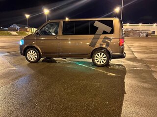 2012 Volkswagen Multivan T5 Рестайлинг, коричневый, 2400000 рублей, вид 1