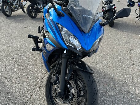 2018 Kawasaki Ninja 650, синий, 750000 рублей, вид 3