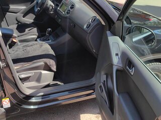 2011 Volkswagen Tiguan I, чёрный, 1290000 рублей, вид 5