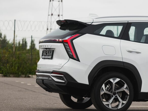 2026 Geely Atlas II, белый, 4078840 рублей - вид 15
